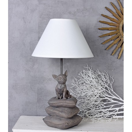 Lampa de masa cu catel pe pernute