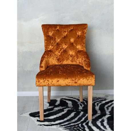 Scaun din lemn masiv natur cu tapiterie din catifea maro deschis