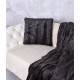 Perna decorativa din blana sintetica neagra