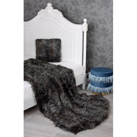 Patura decorativa din blana sintetica neagra