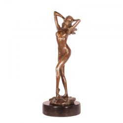 Trezirea- statueta din bronz pe un soclu din marmura