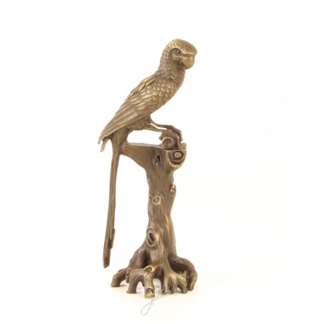 Papagal Macau- statueta din bronz pe un soclu din marmura