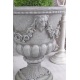 Jardiniera din rasini speciale cu decoratiuni cu capete de leu