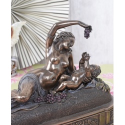 Statueta cu Venus si Pruncul