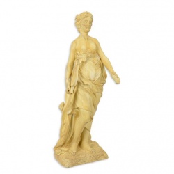 Statueta mare din rasini cu o femeie cu lira