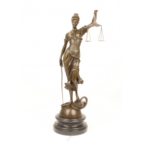 Justitia mare  - statueta din bronz pe soclu din marmura