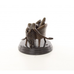 Femeie dezgolita pe fotoliu- statueta erotica din bronz pe soclu din marmura