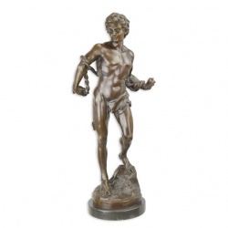 Sclav mare - statueta din bronz pictat pe soclu din marmura