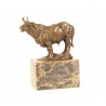 Bou-statueta din bronz pe un soclu de marmura