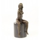 Femeie dezgolita- statueta din bronz pe soclu din marmura