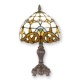 Lampa de masa Tiffany cu abajur alb cu arabescuri maro