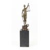 Justitia - statueta din bronz pe un soclu din marmura