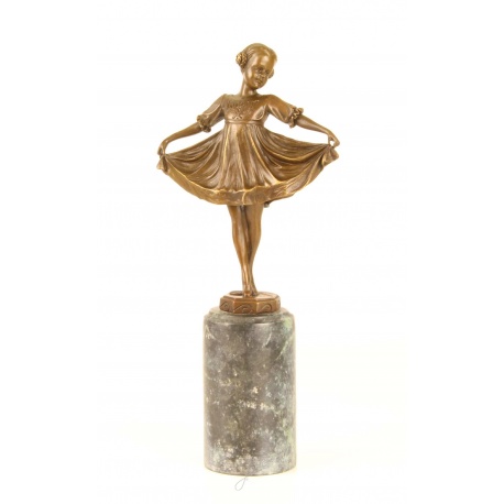 Fetita- statueta din bronz pe soclu din marmura