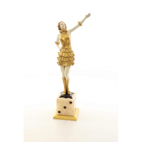 Statueta Art Deco din bronz cu o dansatoare, vopsita alb cu auriu