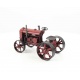 Model de tractor rosu