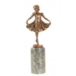 Micuta dansatoare - statueta din bronz pe soclu din marmura