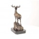 Cerb-statueta din bronz pe un soclu din marmura