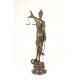 Justitia - statueta din bronz pe un soclu din marmura
