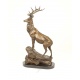 Cerb-statueta din bronz pe un soclu din marmura