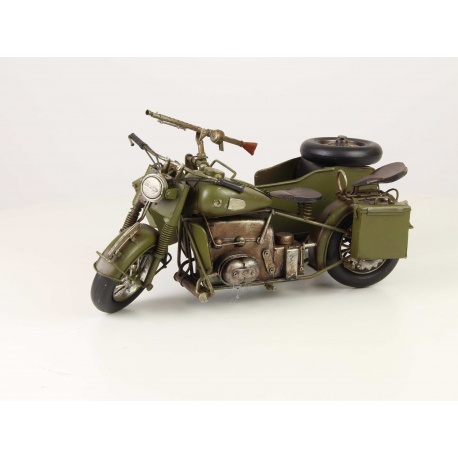 Model de motocicleta militara