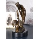 Femeie nud cu pelican-statueta Art Deco din bronz