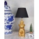 Lampa de masa cu un buldog auriu cu coroana