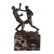 Boxeri-statueta din bronz pe un soclu din marmura