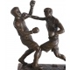 Boxeri-statueta din bronz pe un soclu din marmura