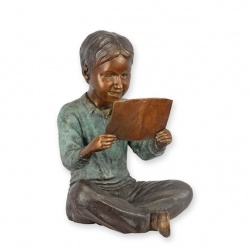 Baietel citind-statueta vieneza din bronz