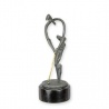 Jucator de golf-statueta moderna din bronz cu un soclu din marmura