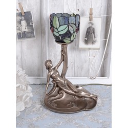 Lampa Tiffany cu o femeie