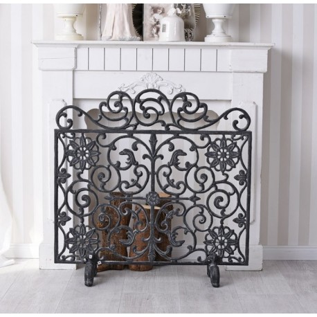 Paravan din metal maro antichizat pentru semineu